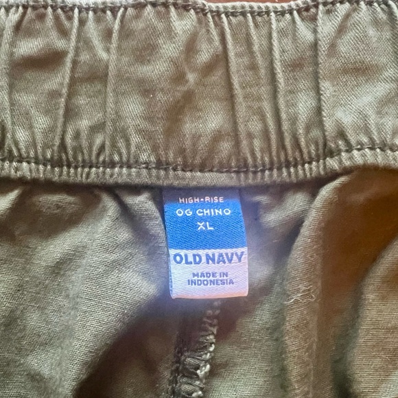NWT! Green Old Navy High-Waisted Chino Shorts - Picture 5 of 5
